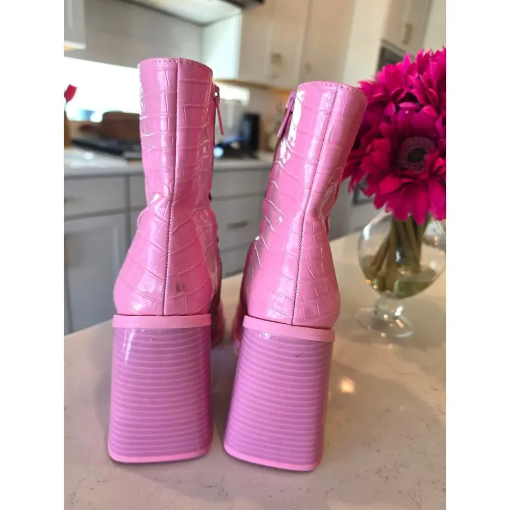 Circus /Layla Bootie in Pink Carnation by Sam Edelman/ Chunky Heel